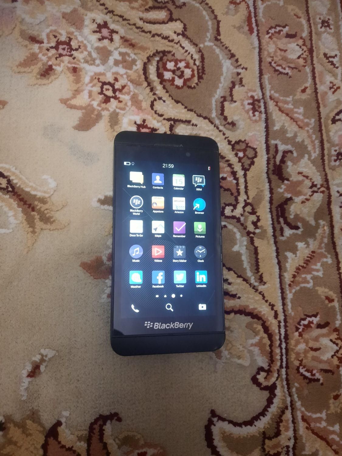 بلک‌بری Z10 با حافظهٔ ۱۶ گیگابایت|موبایل|تهران, ستارخان|دیوار