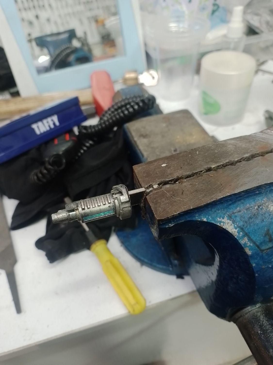 کلید سازی سیار|خدمات پیشه و مهارت|رشت, گلزاران|دیوار