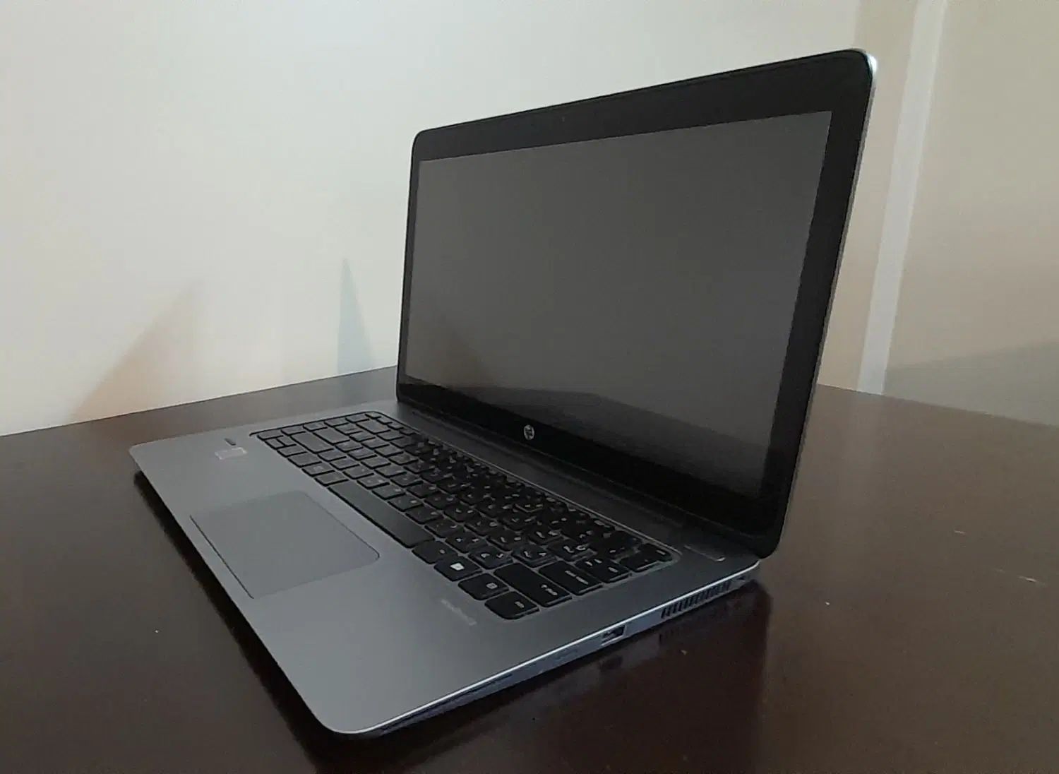 Hp-folio1040 بسیار کم کارکرد و تمیز|رایانه همراه|تهران, وحیدیه|دیوار