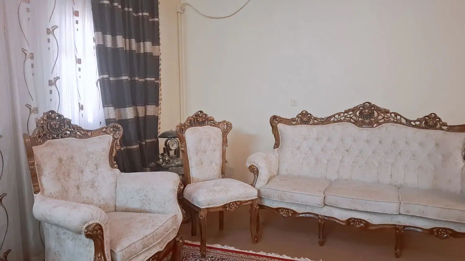 مبل سلطتنی و سرویس  ناهار خوری چوب گردو نو|مبلمان خانگی و میز عسلی|بندرعباس, |دیوار