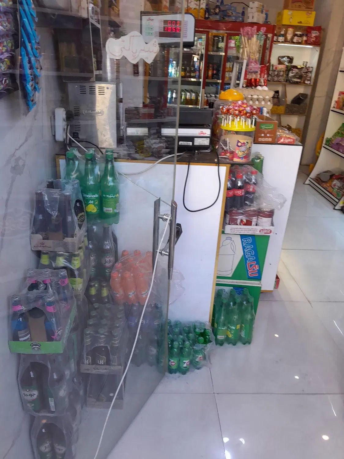 واگذاری سوپر مارکت|فروشگاه و مغازه|اصفهان, نقش جهان|دیوار