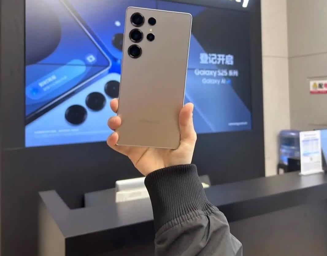 ا س ۲۵ الترا گرید A|موبایل|کرمان, |دیوار