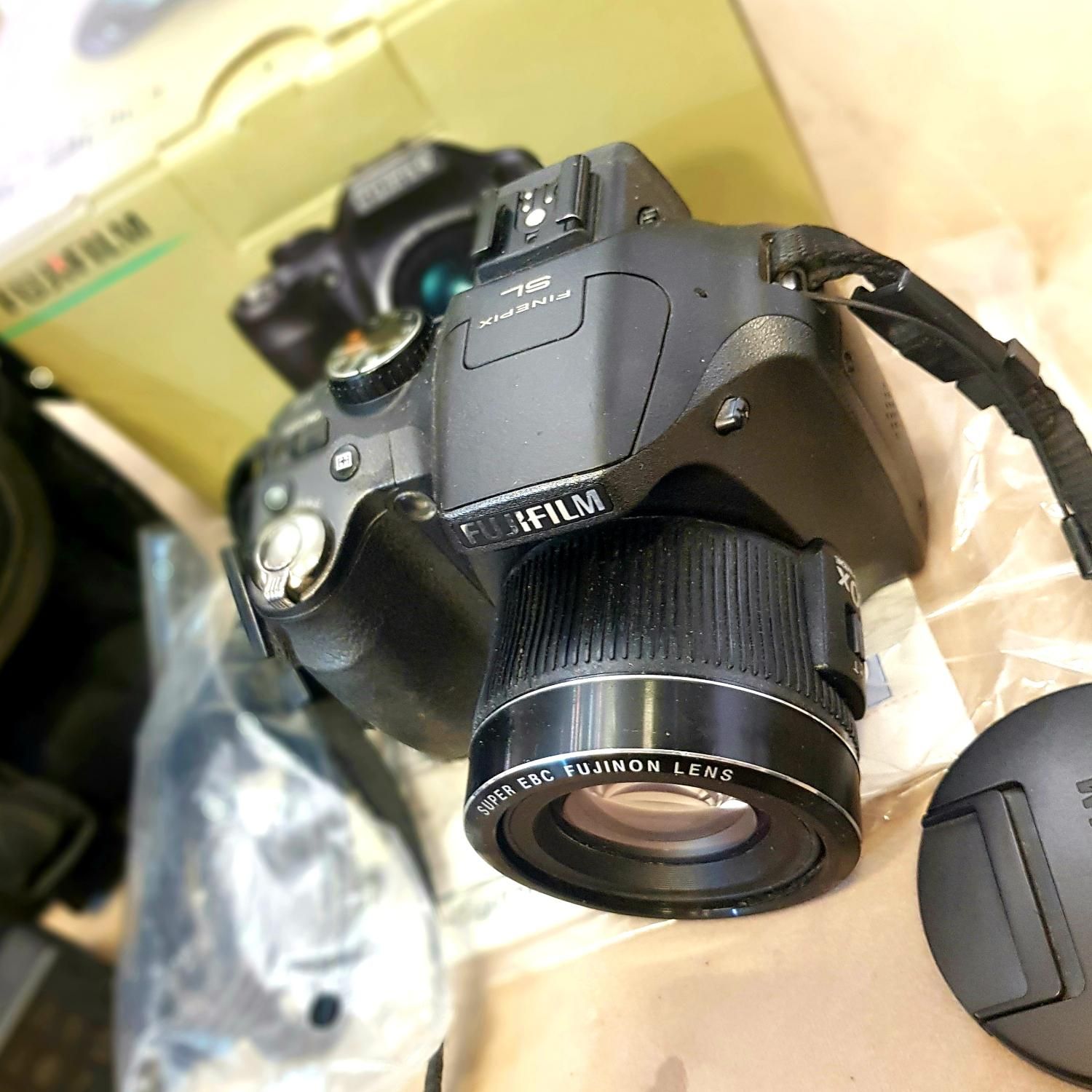دوربین فوجی FUJI SL300|دوربین عکاسی و فیلم‌برداری|تهران, هروی|دیوار