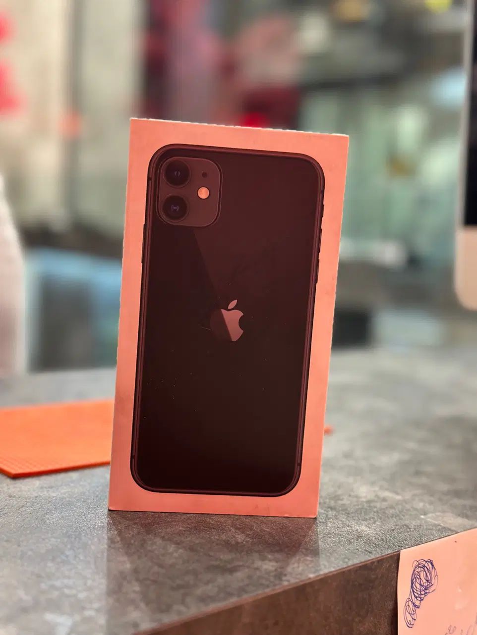iphone 11 آیفون ۱۱|موبایل|تهران, درختی|دیوار