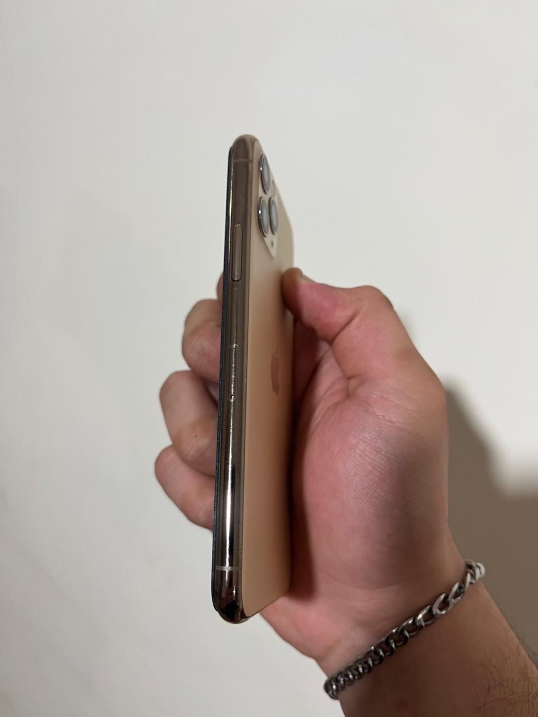 اپل iPhone 11 Pro با حافظهٔ ۲۵۶ گیگابایت|موبایل|اردبیل, |دیوار