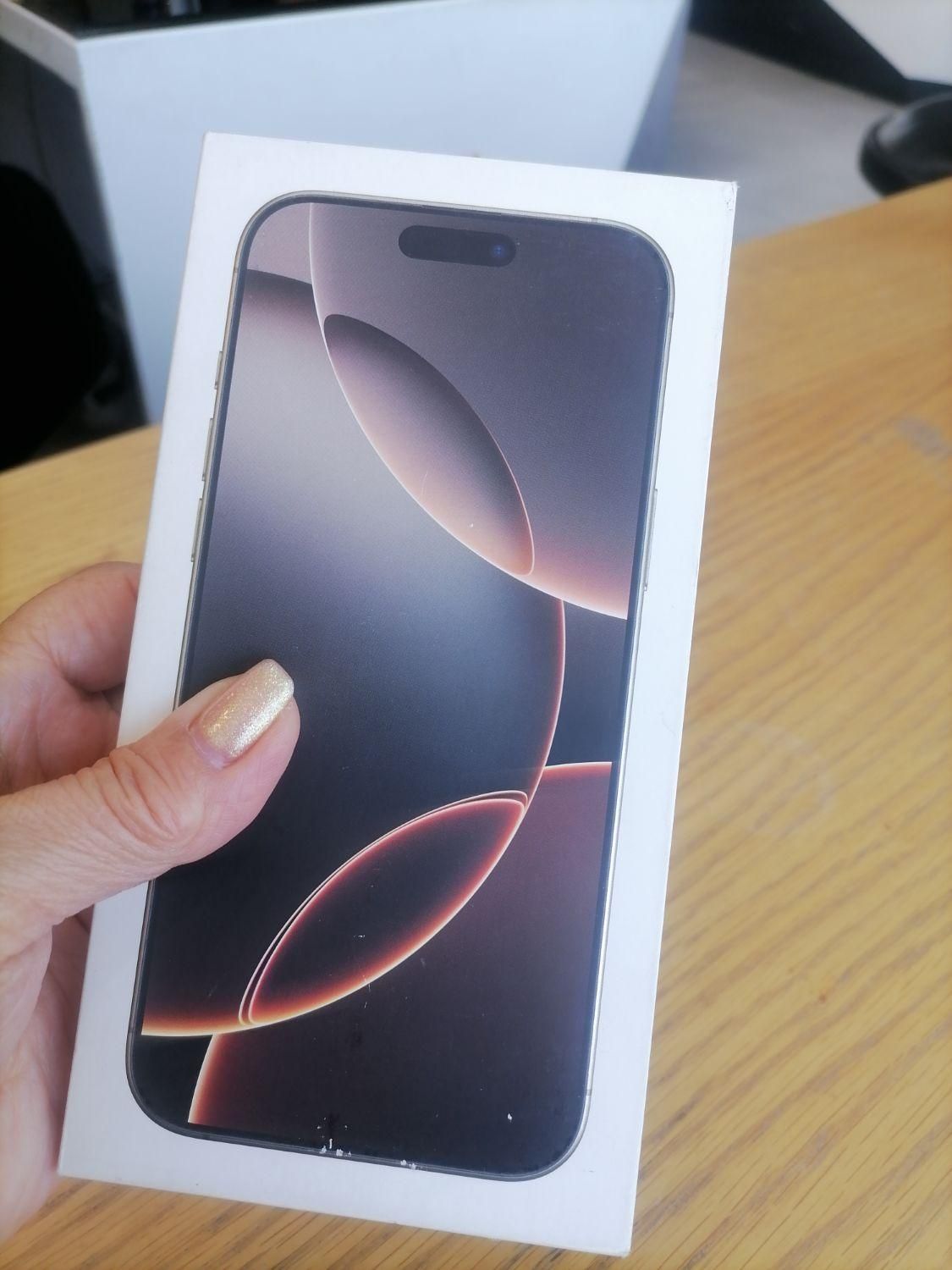 اپل iPhone 16 Pro Max با حافظهٔ ۲۵۶ گیگابایت|موبایل|مشهد, احمدآباد|دیوار
