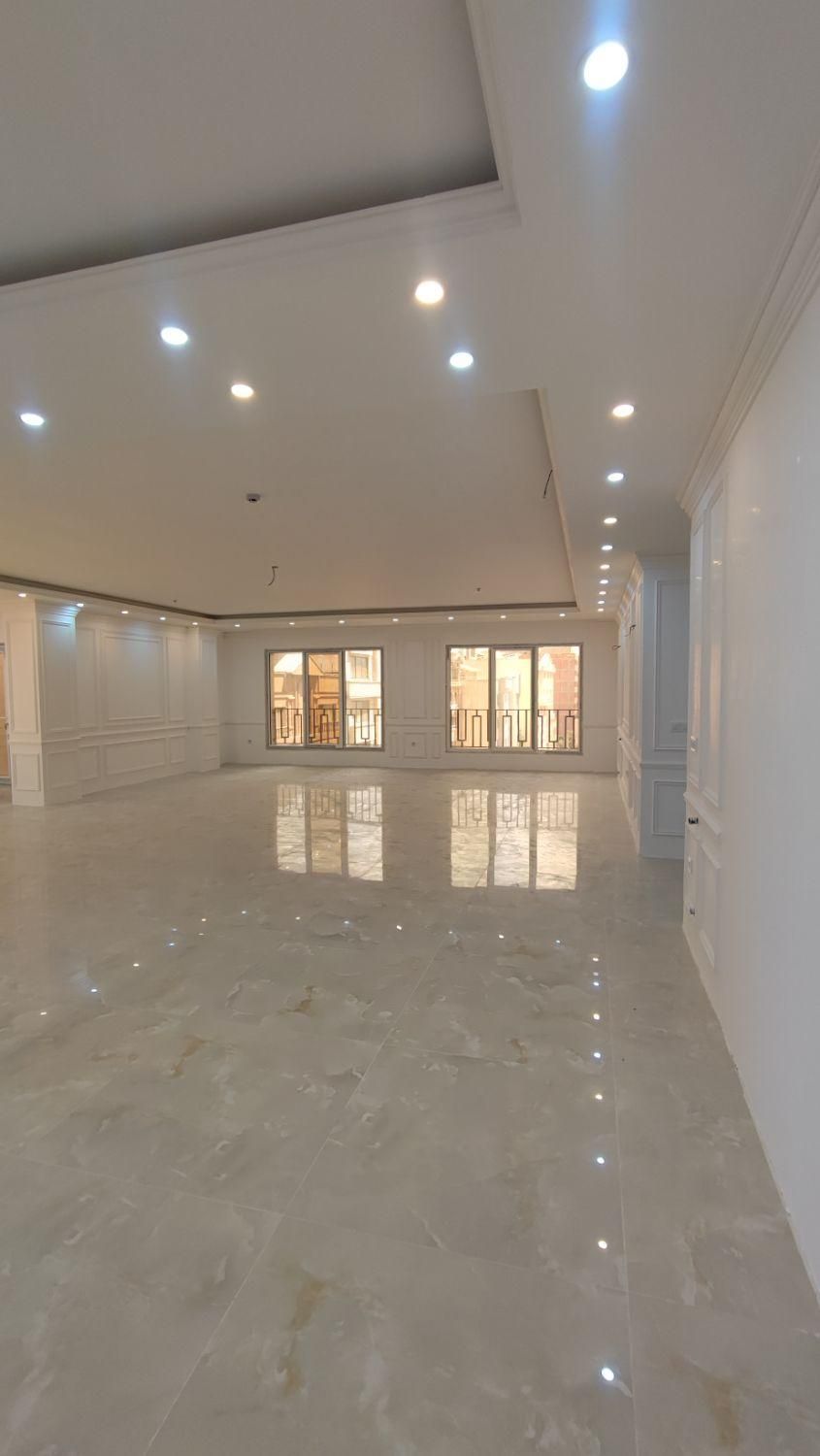 تکواحدی ۲۳۰ متری خیابان هراز کوچه برند/ میدان قائم|فروش آپارتمان|آمل, |دیوار