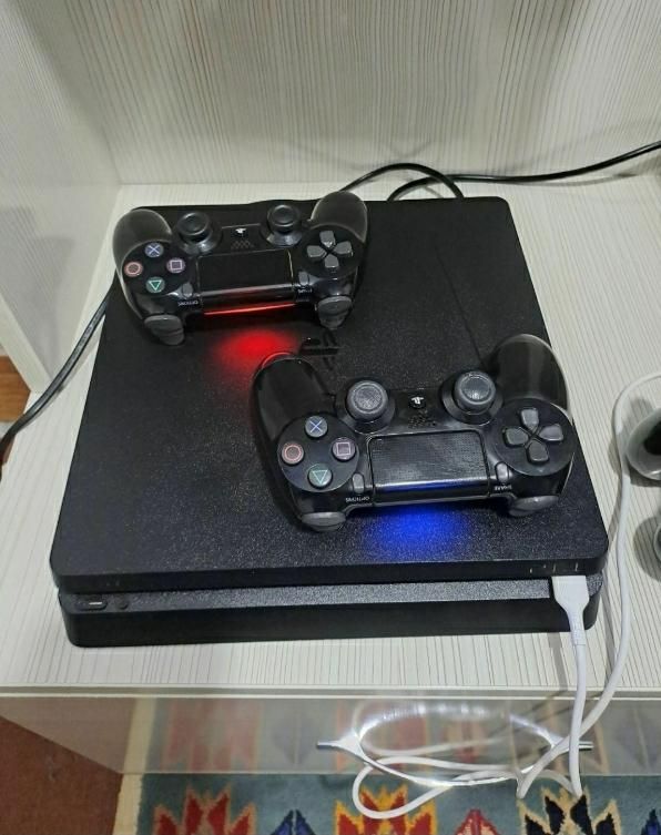 اسلیم یک ترابایت کپی خور PS4 دو دسته اصلی فول بازی|کنسول، بازی ویدئویی و آنلاین|گرگان, |دیوار