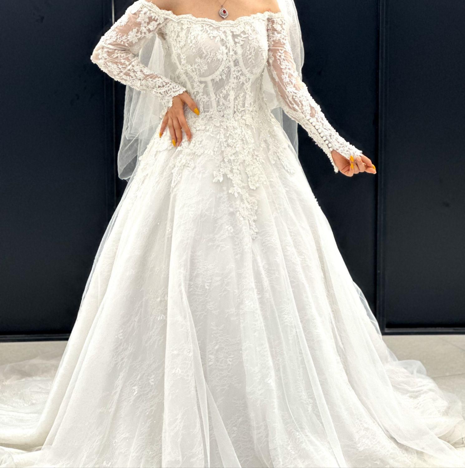 مزون عروس گول تکین فروش واجاره مدل ماهی و پرنسسی|لباس|ارومیه, |دیوار