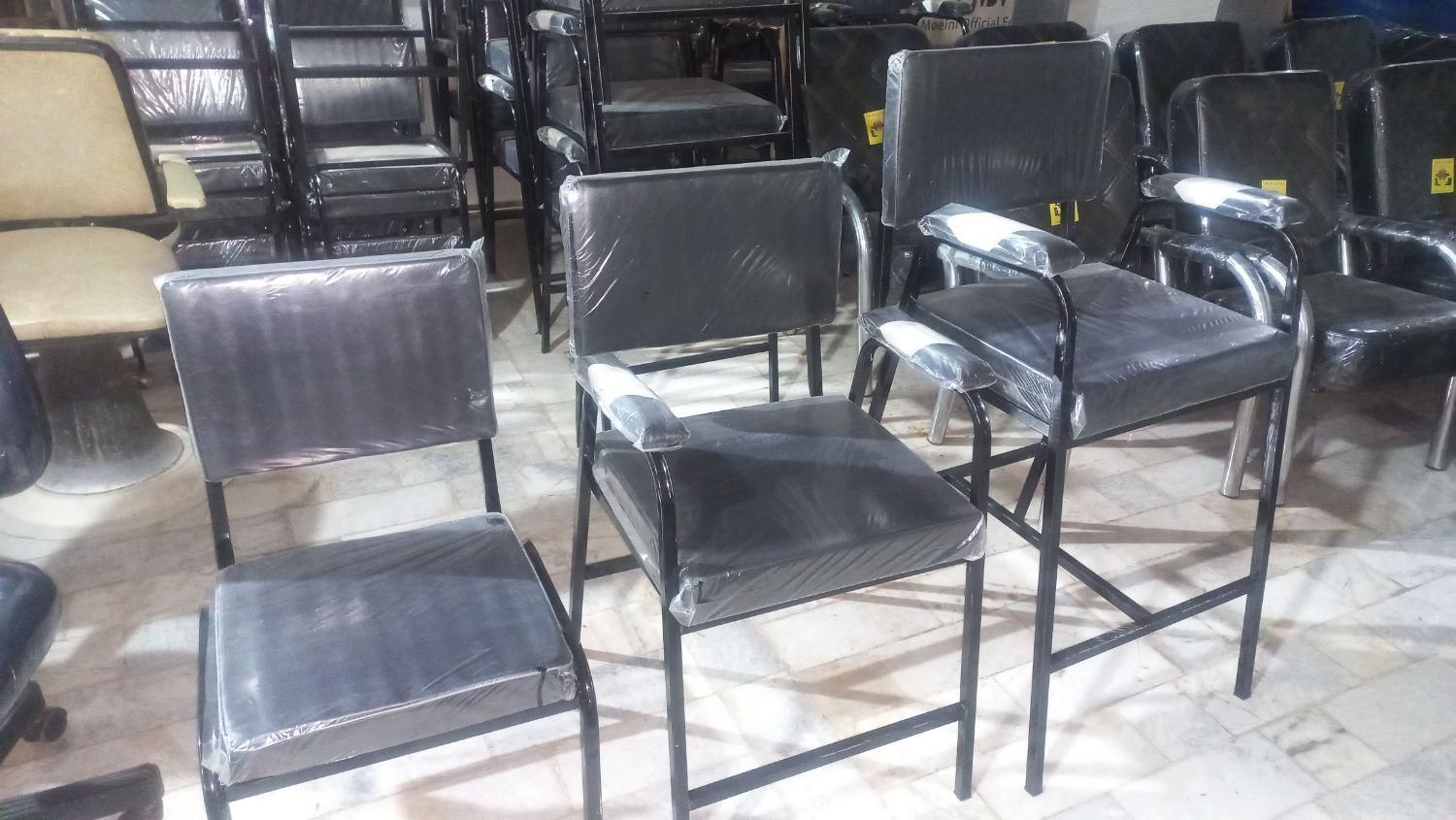 صندلی معلمی تحویلداری و سخنرانی|دفتر کار|برخوار, |دیوار