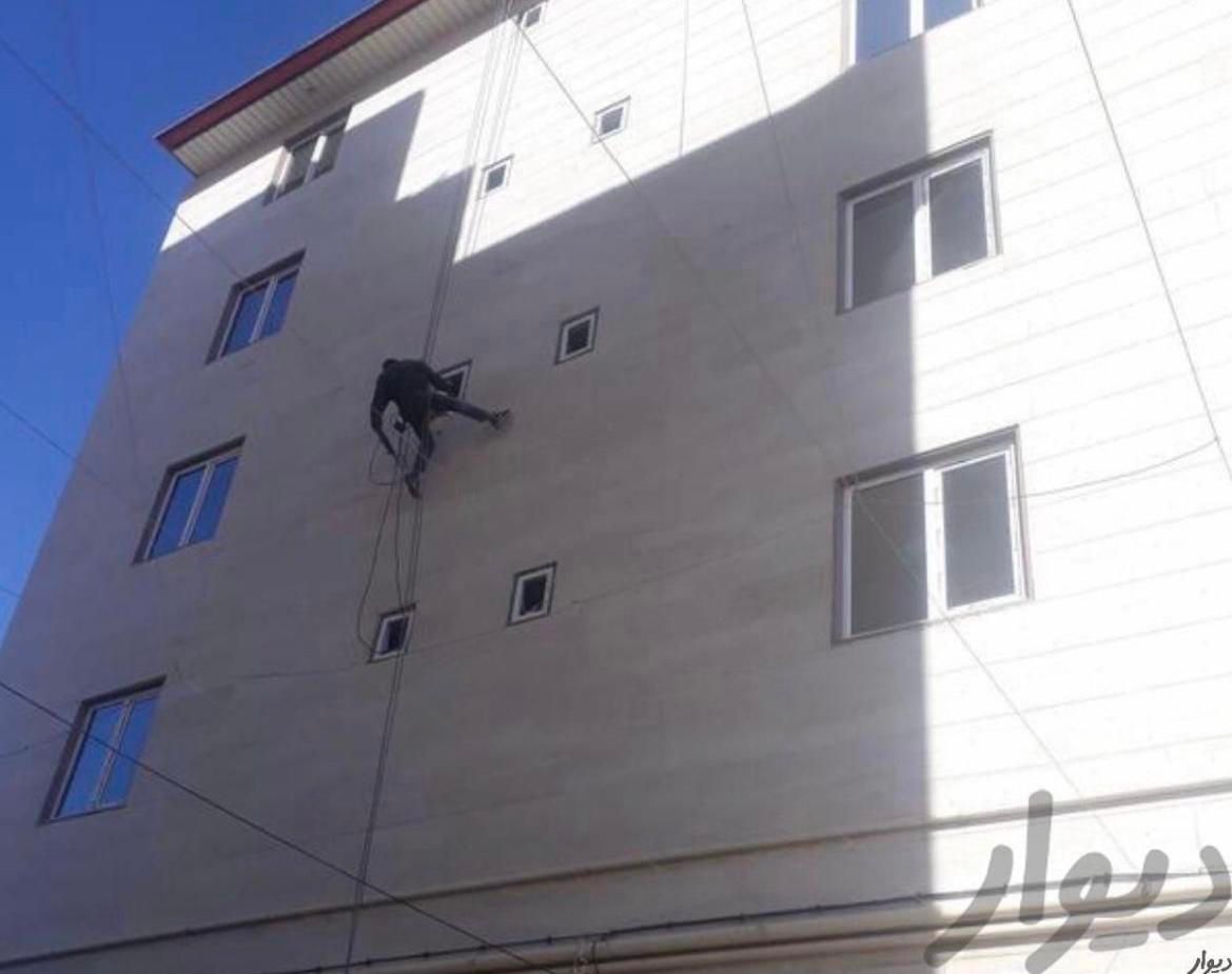 نصب سنگ ریزشی-نصب دور کننده پرندگان -نورپردازی|خدمات پیشه و مهارت|قزوین, |دیوار