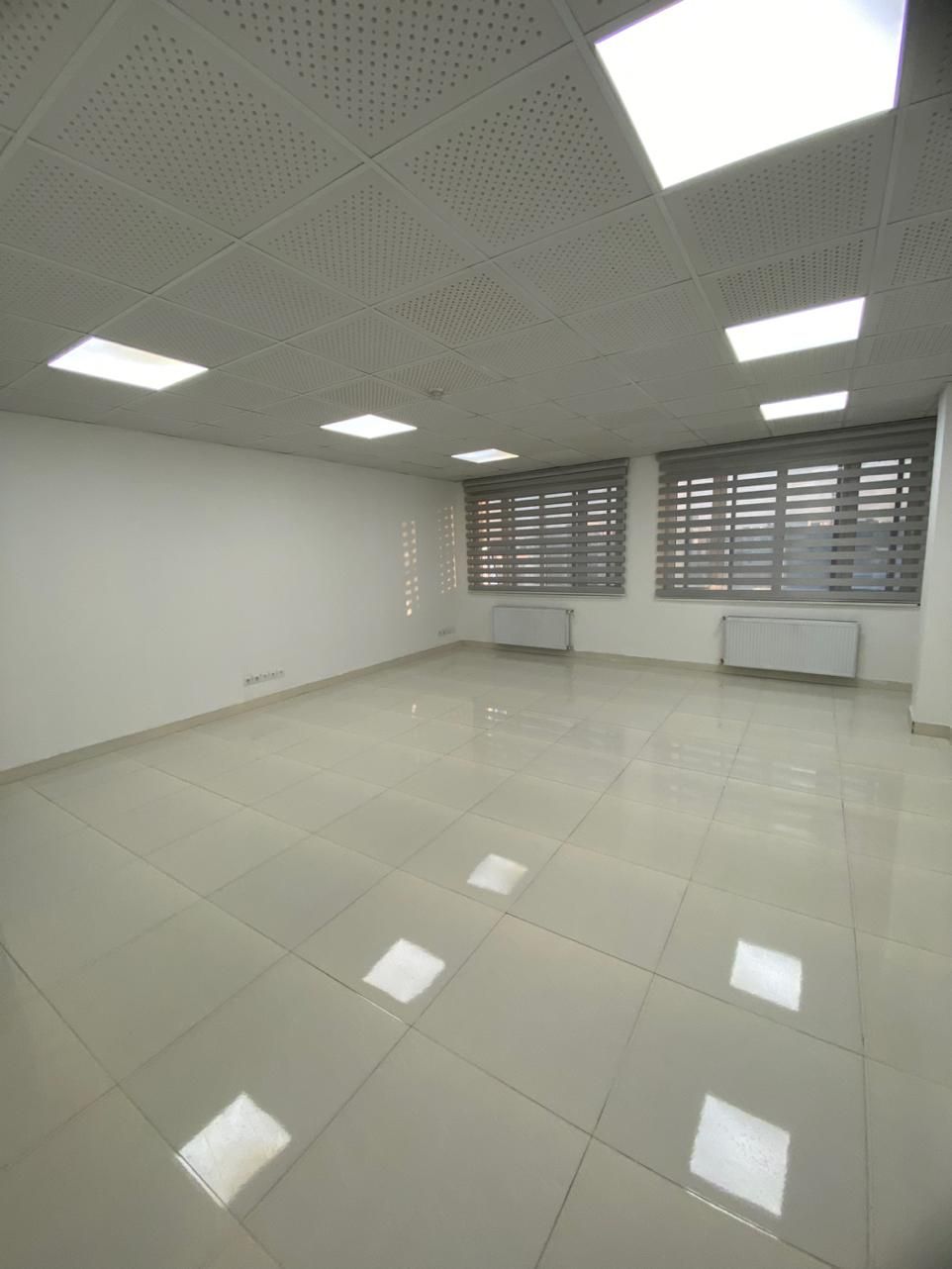 فروش واحدخدماتی ۱۰۰متری فول امکانات (چهارراه حافظ)|فروش دفتر کار، اتاق اداری، مطب|اردبیل, |دیوار