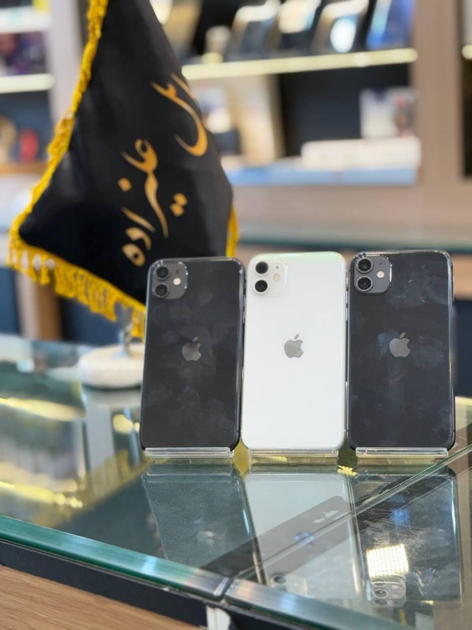اپل iPhone 11 با حافظهٔ ۱۲۸ گیگابایت|موبایل|نیشابور, |دیوار