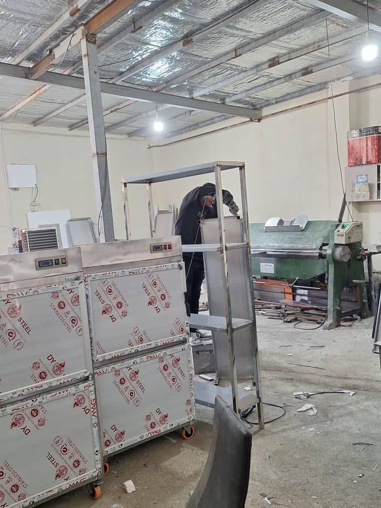 سردخانه جسد /سردخانه میت/ سرد خانه جسد/شیر سرد کن|ماشین‌آلات صنعتی|یاسوج, |دیوار