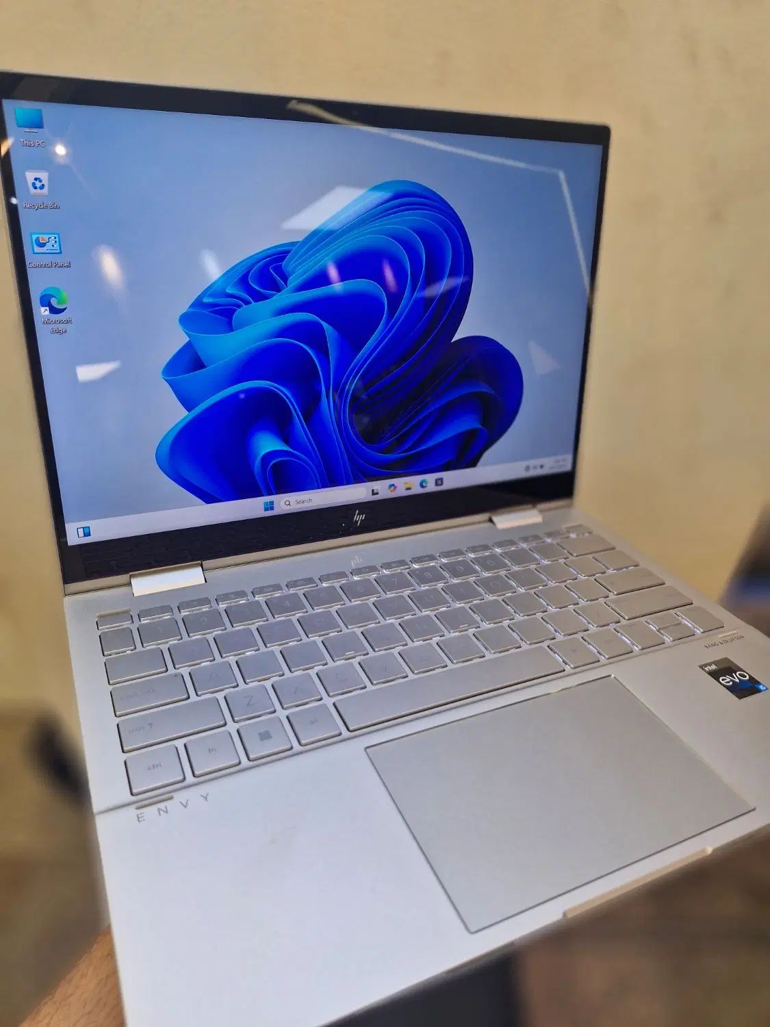 HP Envy لپ تاپ اچ پی|رایانه همراه|تهران, میدان ولیعصر|دیوار