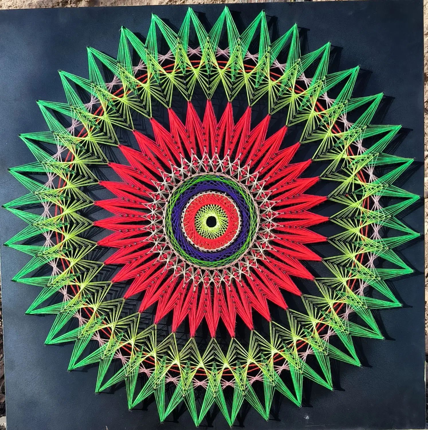 تابلو فرش دستی قدیمی+ تابلو String art دستی|تابلو فرش|تهران, صاحبقرانیه|دیوار