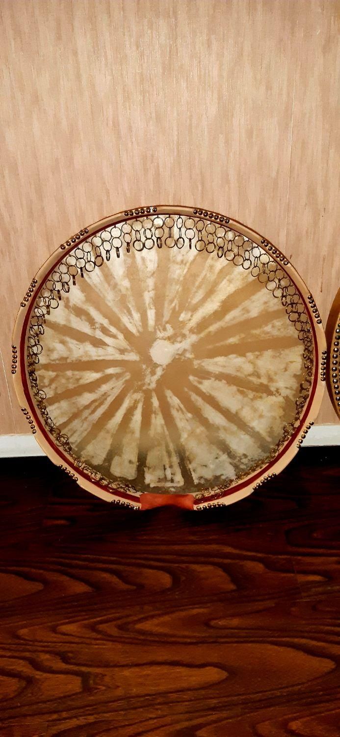 تعدادی دف پوستی|سازهای سنتی|کرج, مهرشهر - فاز ۱|دیوار