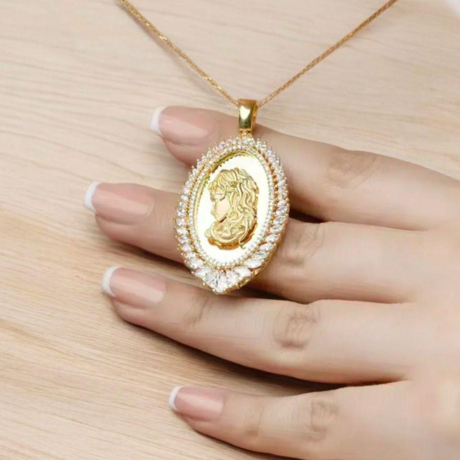 انواع مدال و گوشواره نقره ورساچه الیزابت|بدلیجات|تبریز, |دیوار