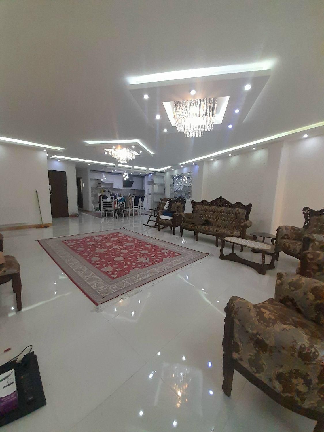 فروش آپارتمان ۱۶۹ متری ۳ خوابه در کوی بیانی|فروش آپارتمان|رشت, کوی بیانی|دیوار