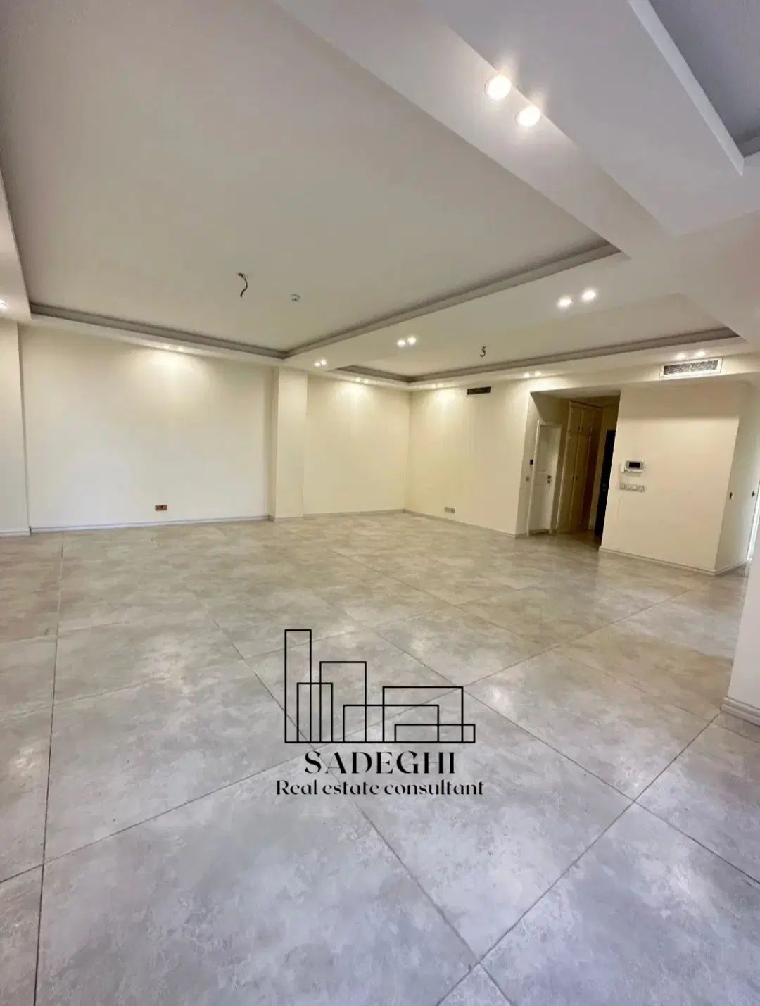 160 متر / تاپ لوکیشن/ غرق نور / بهترین قیمت منطقه|اجارهٔ آپارتمان|کرج, عظیمیه|دیوار