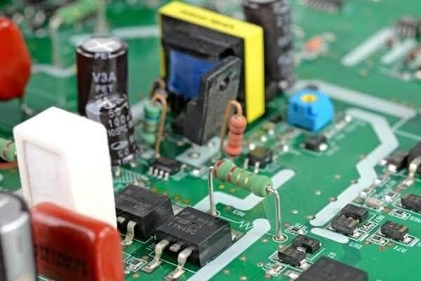 تعمیر برد، لوازم برقی و الکترونیکی خانگی و صنعتی|خدمات پیشه و مهارت|نیشابور, شهرک ولیعصر|دیوار