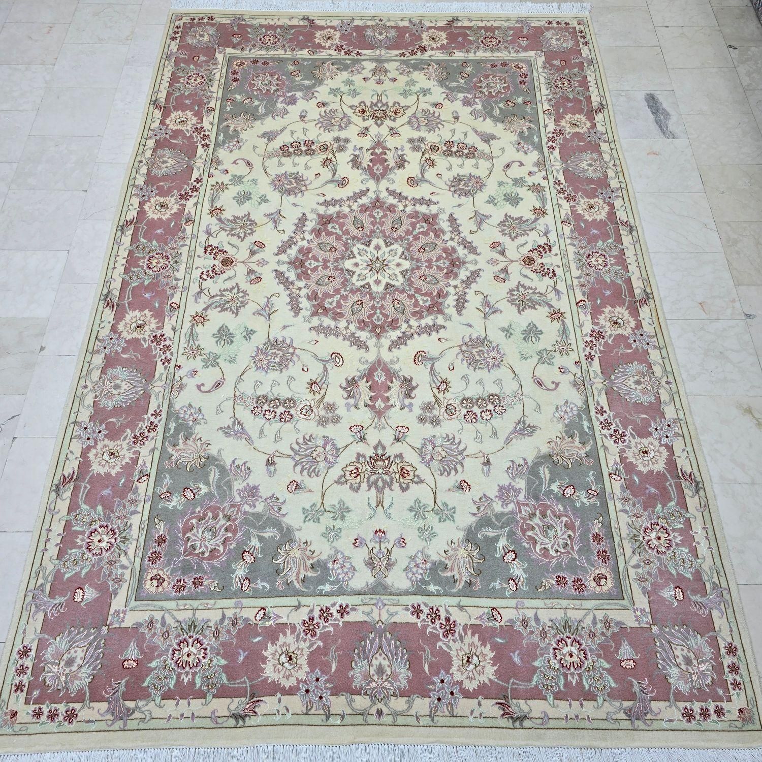 ده جفت فرش ۶ متری کاشمر باتنوع در پرداخت|فرش|تهران, ونک|دیوار