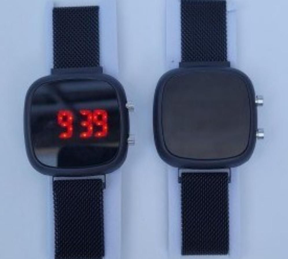 ساعت امین|ساعت|شیروان (خراسان), |دیوار