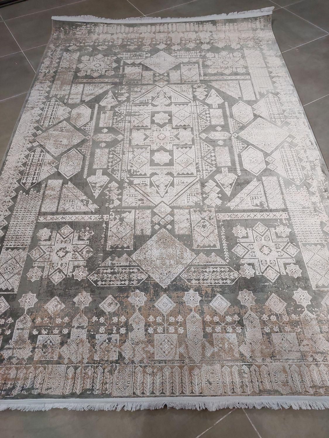 فرش وینتیج نقشه هریس طوسی کرم مدرن|فرش|تهران, شهرک غرب|دیوار