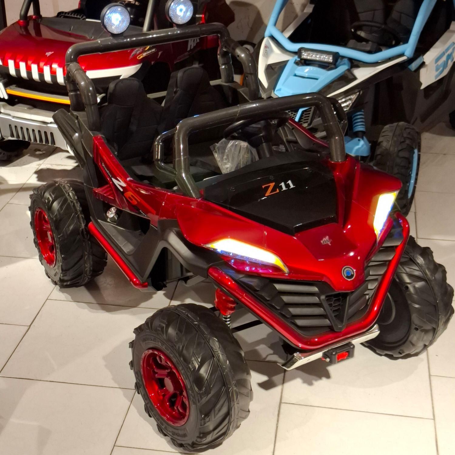 ماشین شارژی z11 پنج موتور دو نفره بزرگ|اسباببازی بچه|مشهد, سناباد|دیوار