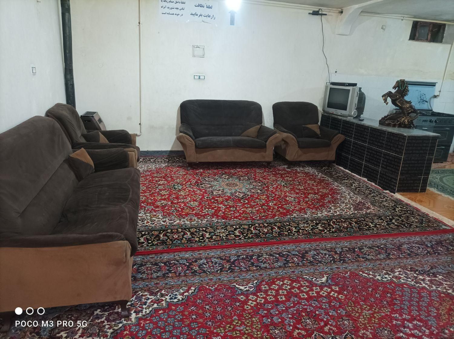سوییت ۸۲متر حیاط پارکینگ|اجارهٔ کوتاه‌مدت آپارتمان و سوئیت|ایلام, |دیوار