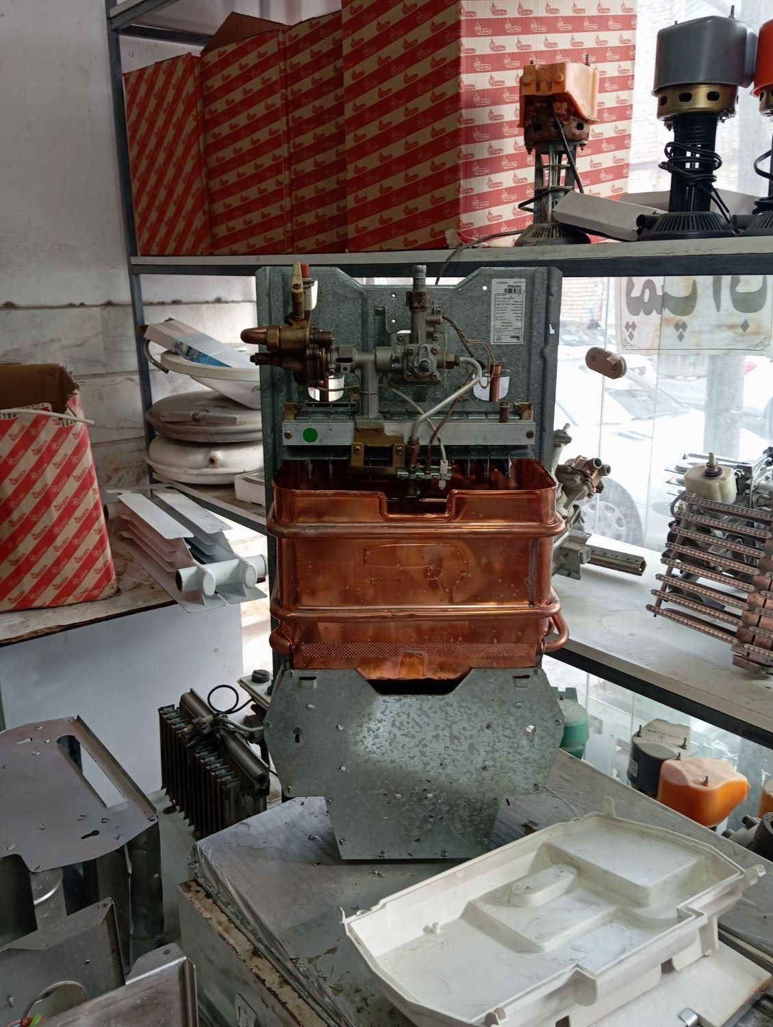 فروش پکیج و ابگرمکن دیواری دست دوم|آبگرمکن، پکیج، شوفاژ|قرچک, شهرک طلائیه|دیوار