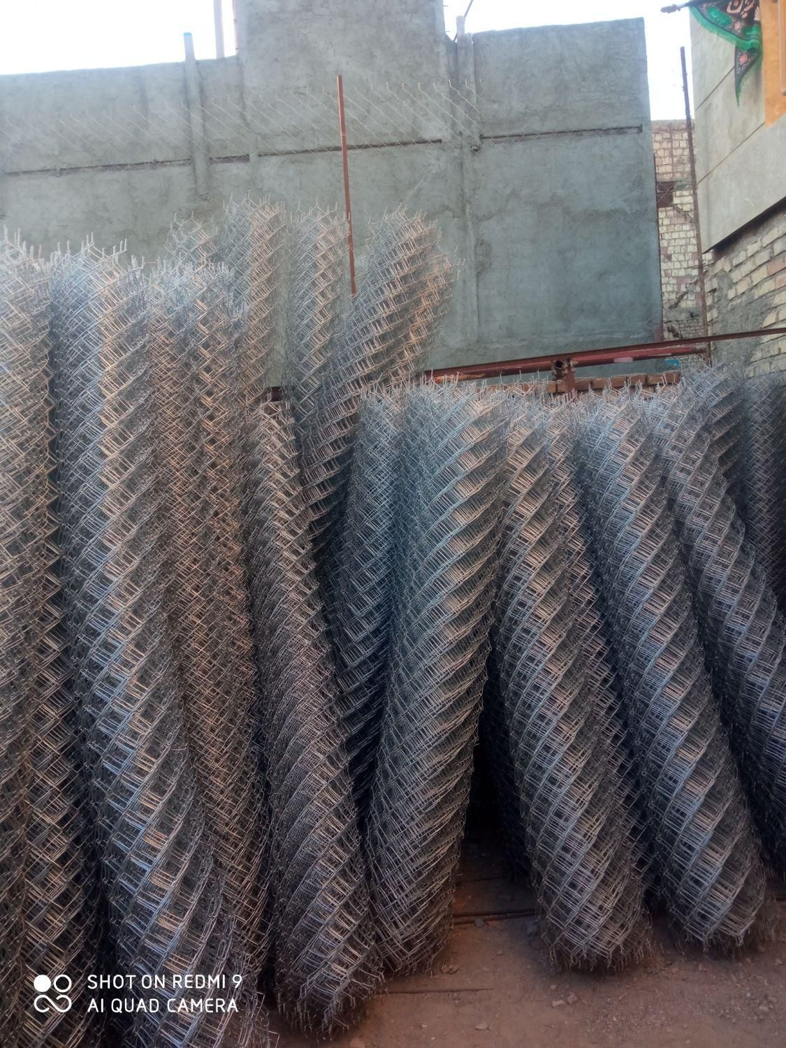 تولید فنس و پایه فنس ودرب باغ.مفتول سیم خاردار|خدمات پیشه و مهارت|بیرجند, |دیوار