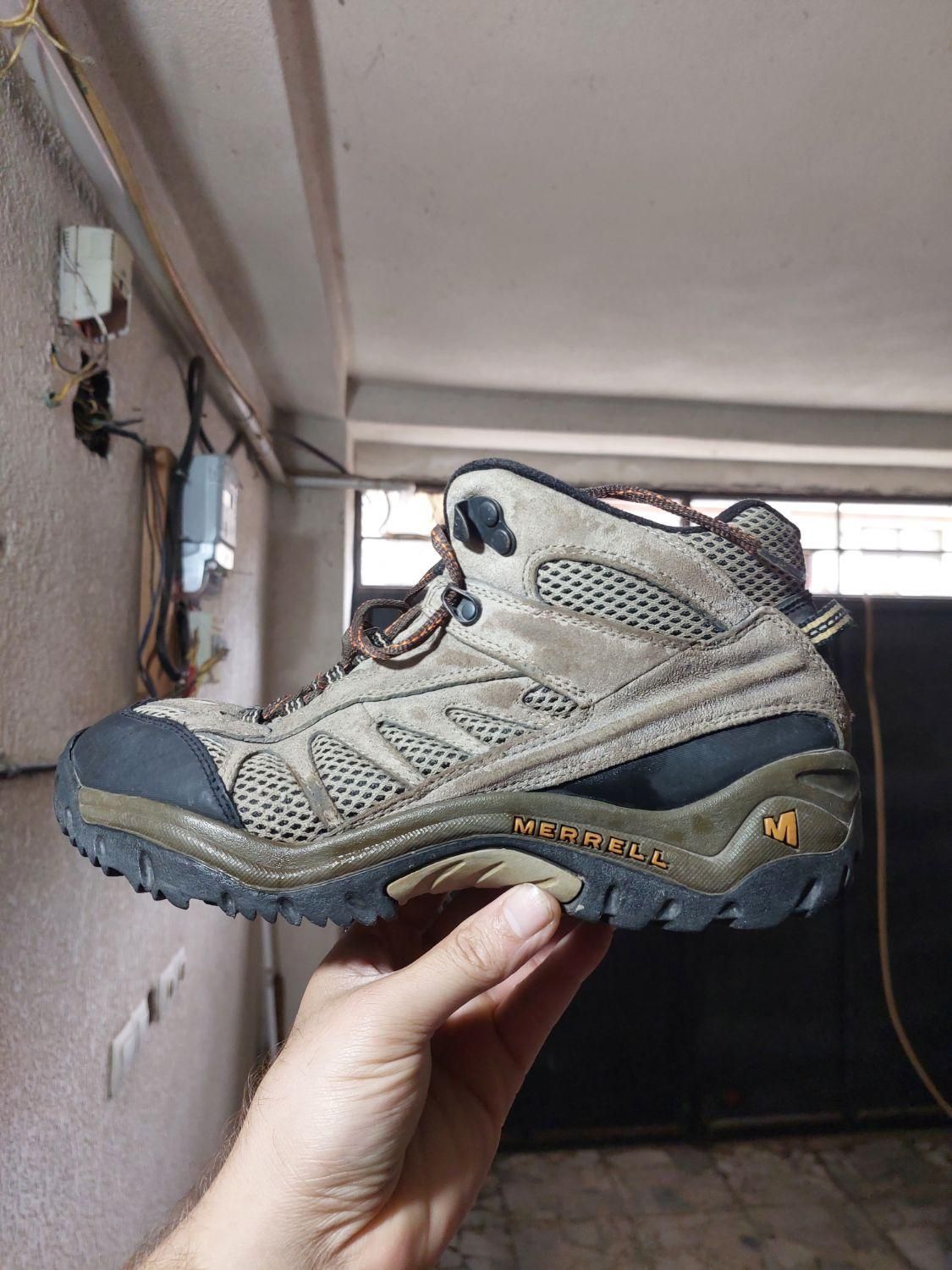 بوت اورجینال برند merrell سی میلیون ت زیر قیمت|کیف، کفش، کمربند|لاهیجان, امیرشهید|دیوار