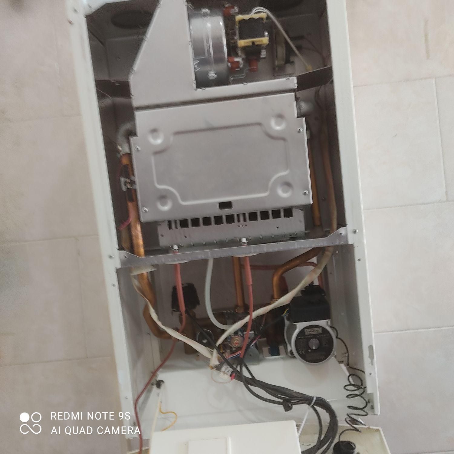 تعمیر و سرویس انواع پکیج و کولر گازی شبانه روزی|خدمات پیشه و مهارت|قم, سراجه (۱۵ خرداد)|دیوار