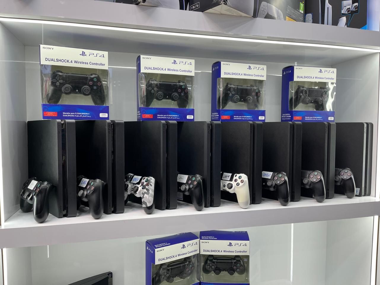 ps4slim با ضمانت و بازی رایگان فقط امروز|کنسول، بازی ویدئویی و آنلاین|اصفهان, مفتح|دیوار