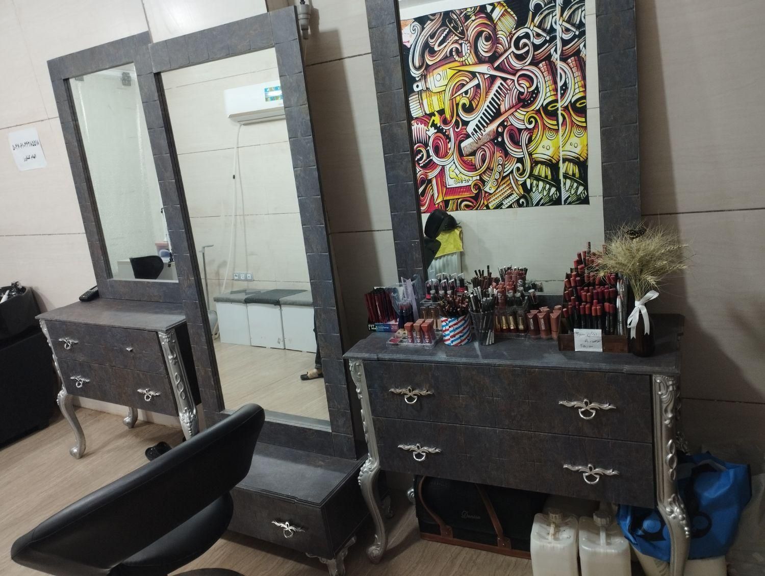 آینه کنسول پاف|بوفه، ویترین، کنسول|شیراز, شاه قلی بیگی|دیوار