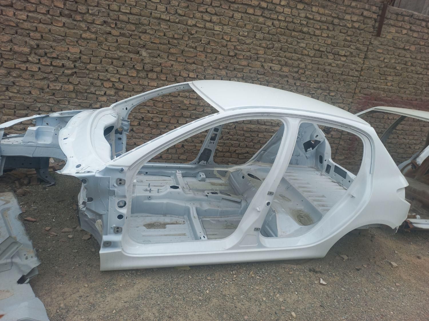 قطعات بدنه رنگ فابریک گلگیر کاپوت درب|قطعات یدکی و لوازم جانبی|کرج, عظیمیه|دیوار