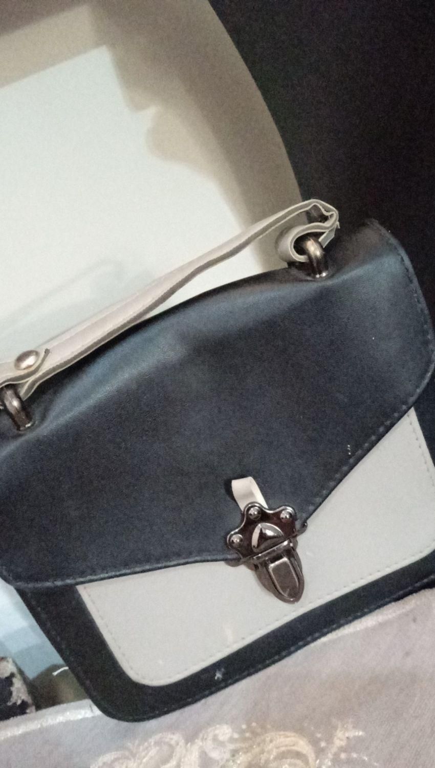 کیف دوشی|کیف، کفش، کمربند|تربت‌حیدریه, ترمینال|دیوار