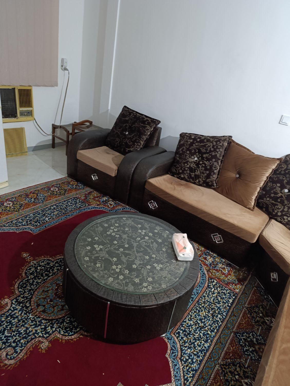 مبل هفت نفره با میز وعسلی|مبلمان خانگی و میز عسلی|بندرعباس, |دیوار