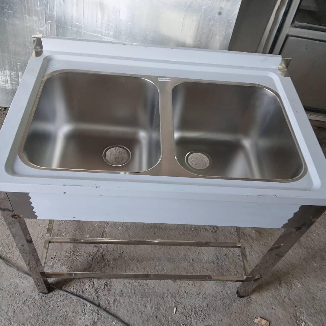 ابچکان و سین ک|آب‌چکان و نظم‌دهنده ظروف|صفادشت, |دیوار