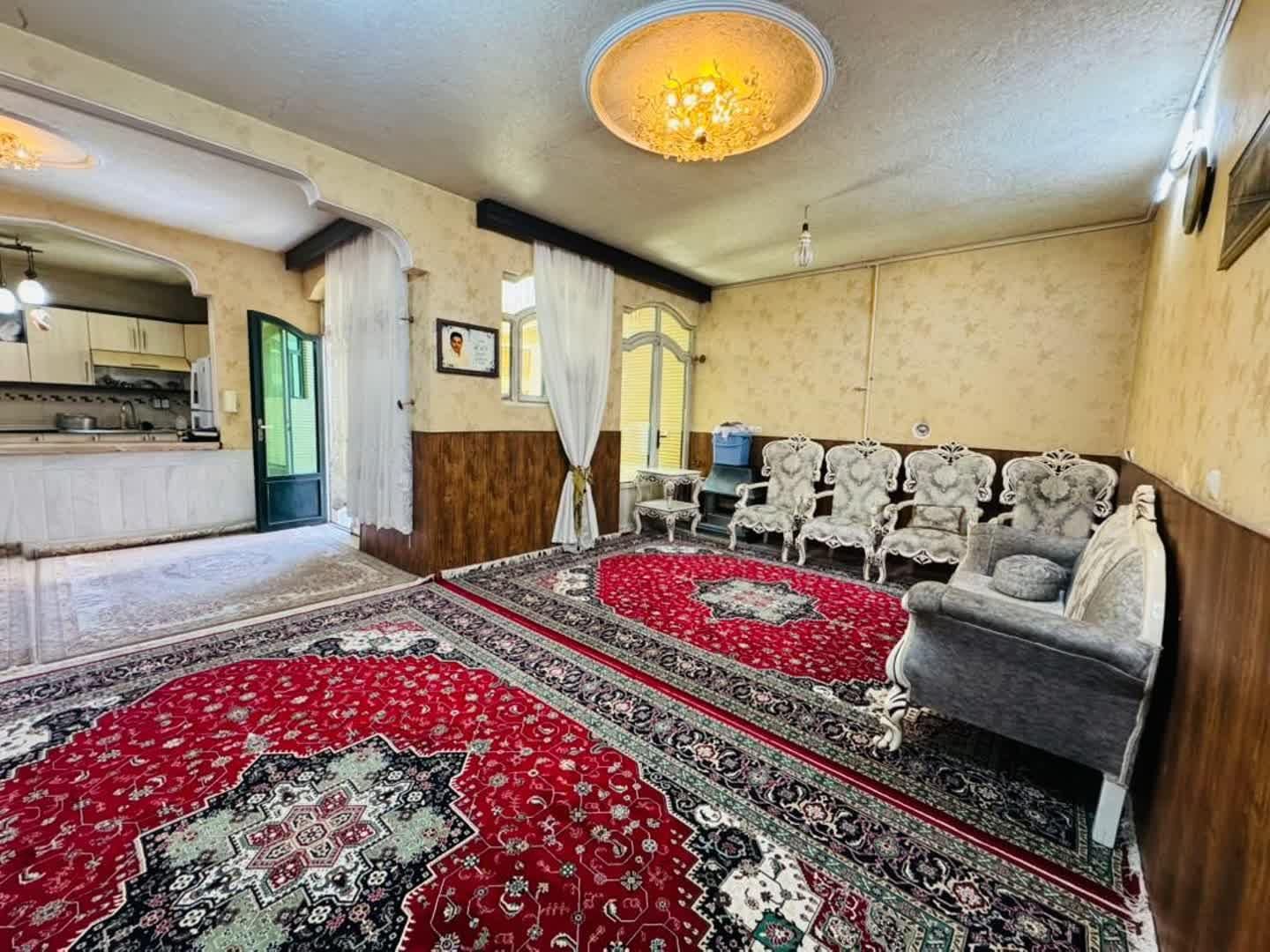 ویلایی همکف بالا در زینبیه|فروش خانه و ویلا|قم, زینبیه|دیوار