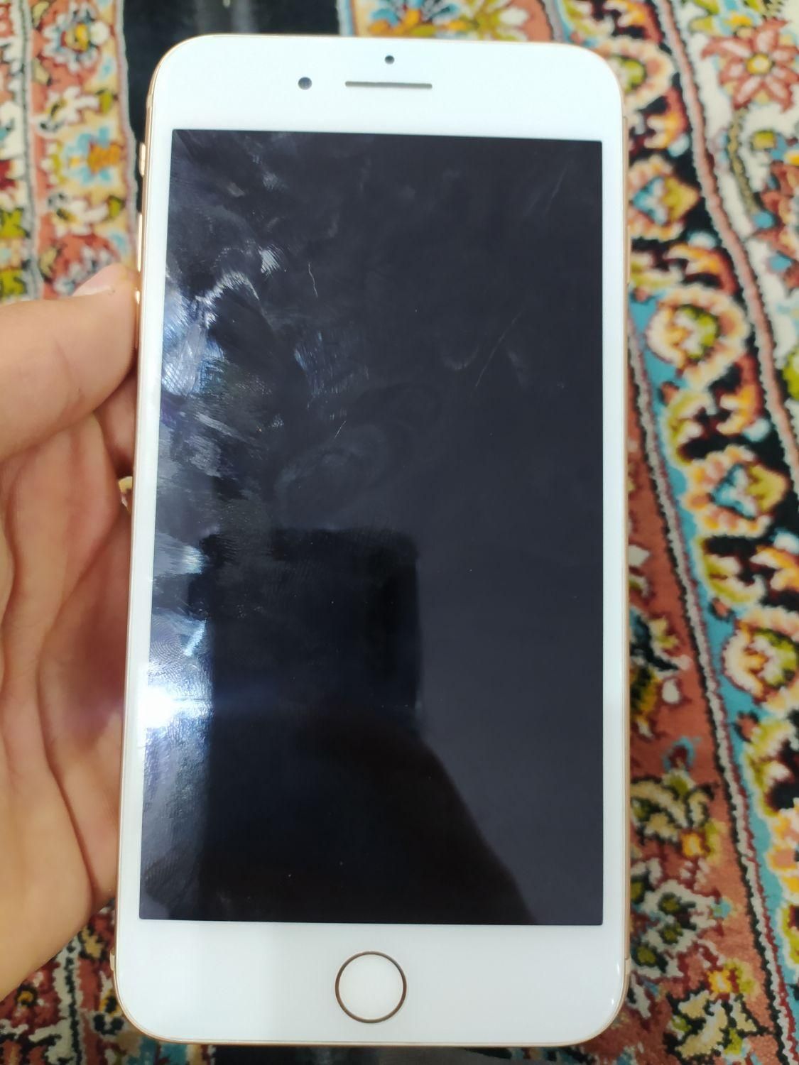 اپل iPhone 8 Plus با حافظهٔ ۱۲۸ گیگابایت|موبایل|کرمانشاه, |دیوار