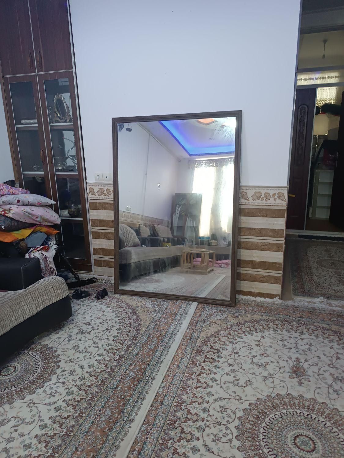 آینه بزرگ|آینه|رفسنجان, |دیوار