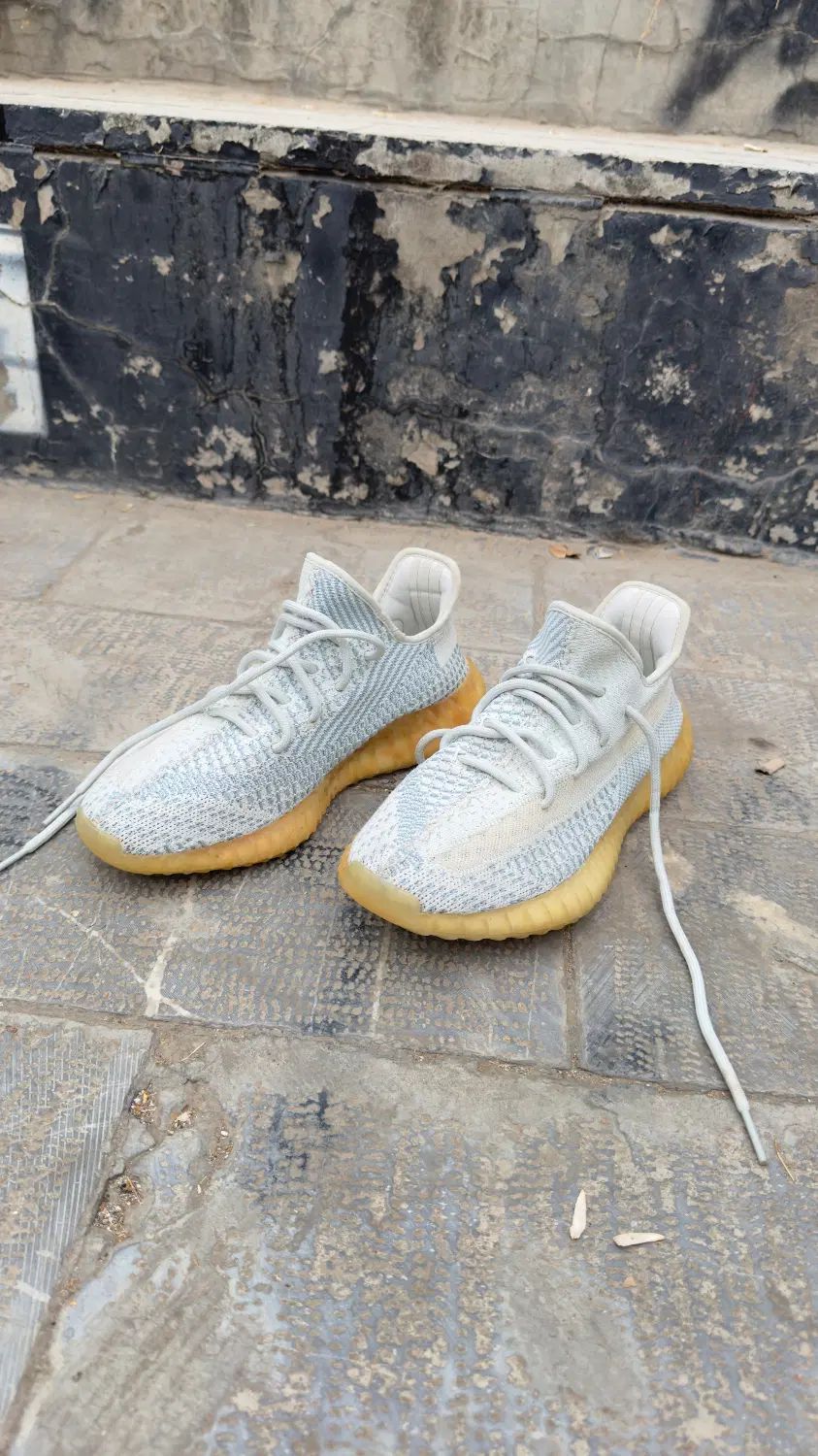 کفش ادیداس یزی yeezy boost 350|کیف، کفش، کمربند|تهران, اکباتان|دیوار
