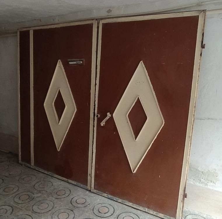 درب خانه کارکرده|مصالح و تجهیزات ساختمان|رشت, جماران|دیوار