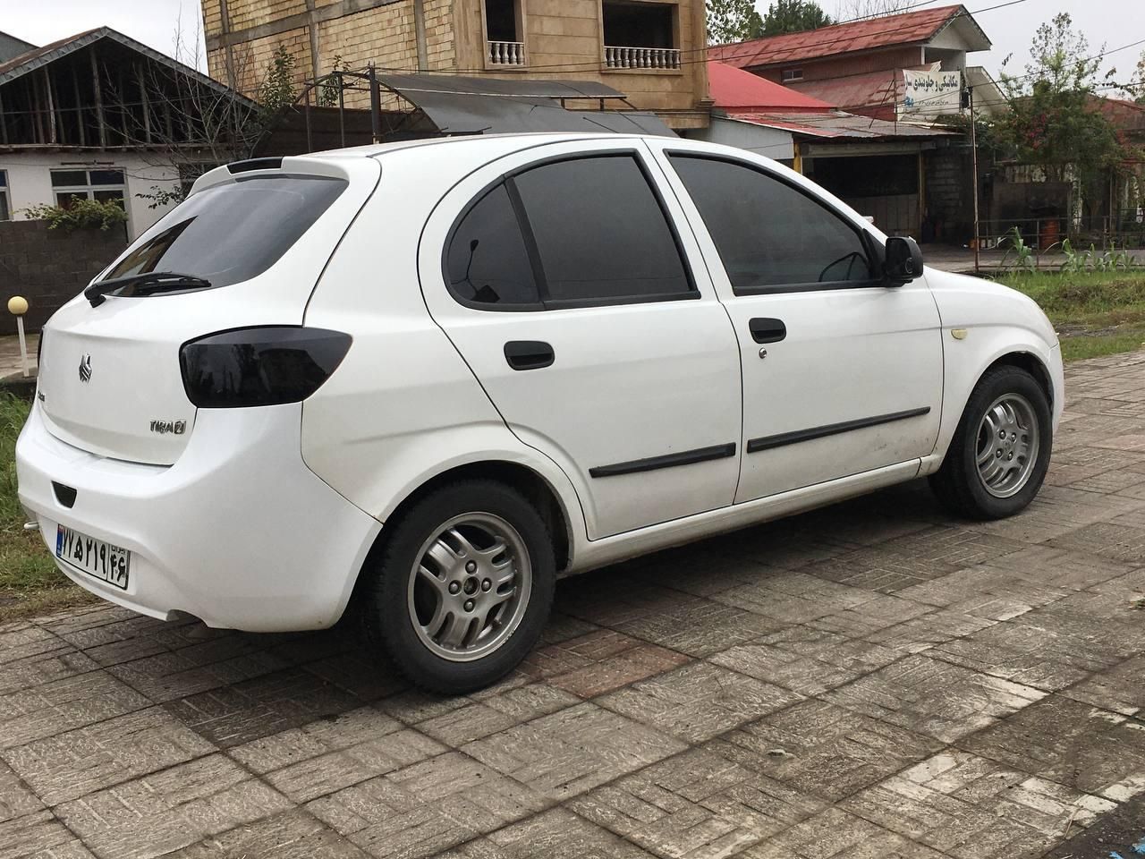 شیشه دودی ماشین فقط ۷۸۰،۰۰۰ و گارانتی یکساله|خدمات موتور و ماشین|رشت, توشیبا|دیوار