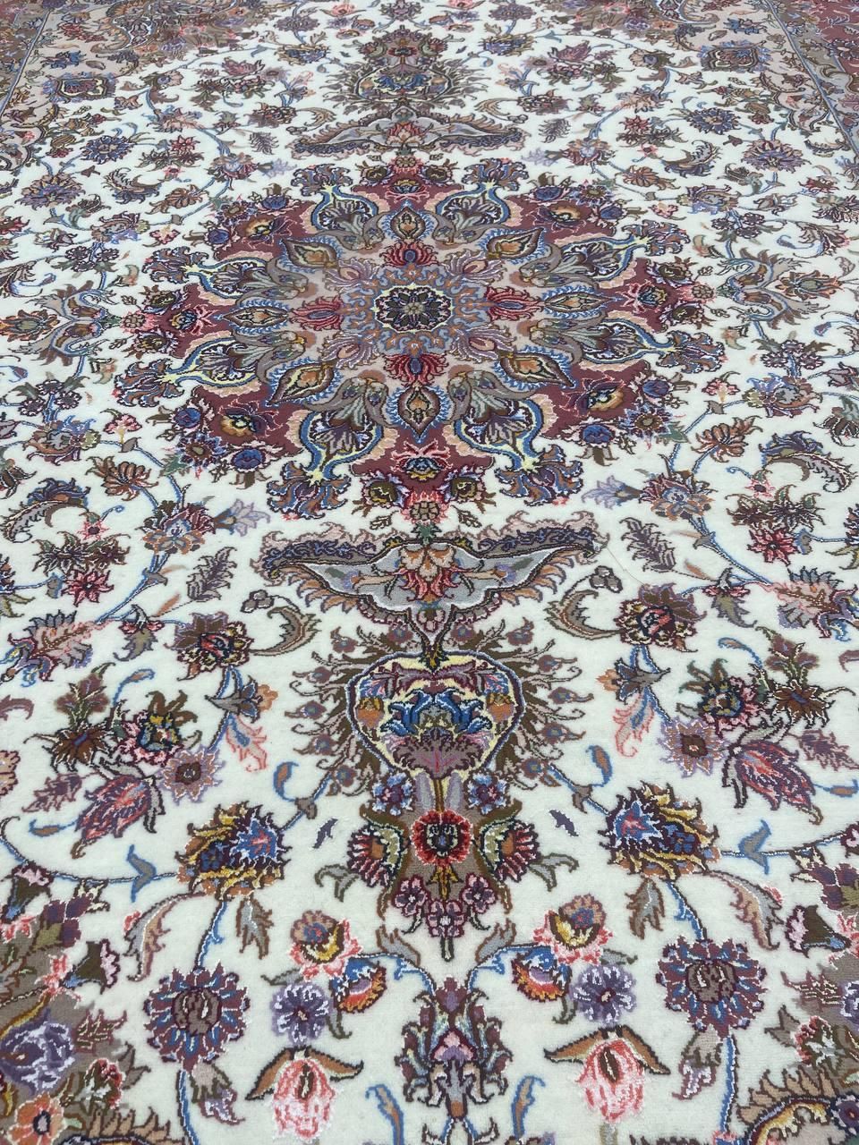 فرش دستباف (بساک) جفت ۹ متری طرح علیا تبریز|فرش|مشکین‌دشت, |دیوار