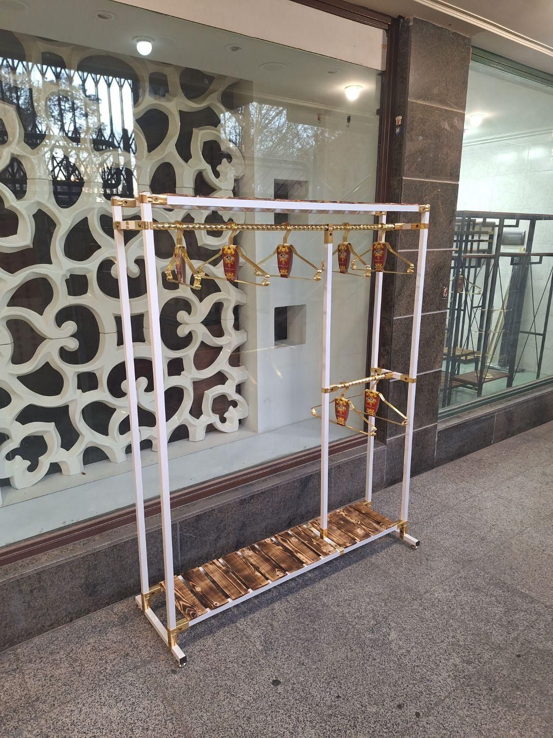 آویز رگال لباس بند سفید نو|بندرخت و رختآویز|اصفهان, میرعماد|دیوار