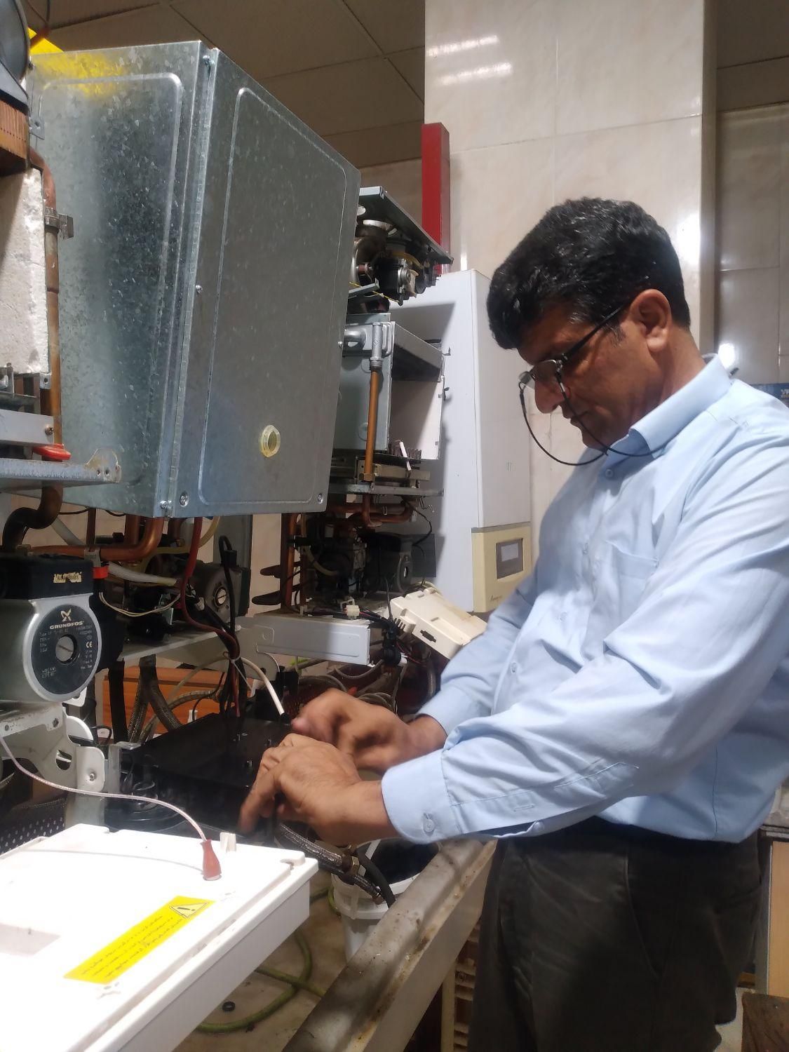 تعمیر وسرویس تخصصی پکیج|خدمات پیشه و مهارت|پرند, فاز ۳|دیوار