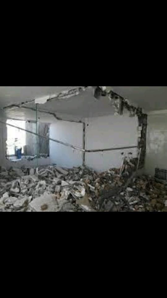 تخریب‌وخورده‌کاری‌‌بنای‌سیمان‌کاری‌وکچ‌کاری|خدمات پیشه و مهارت|قم, باسکول|دیوار